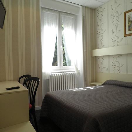 Hotel Saint Jean Vals-les-Bains Camera foto