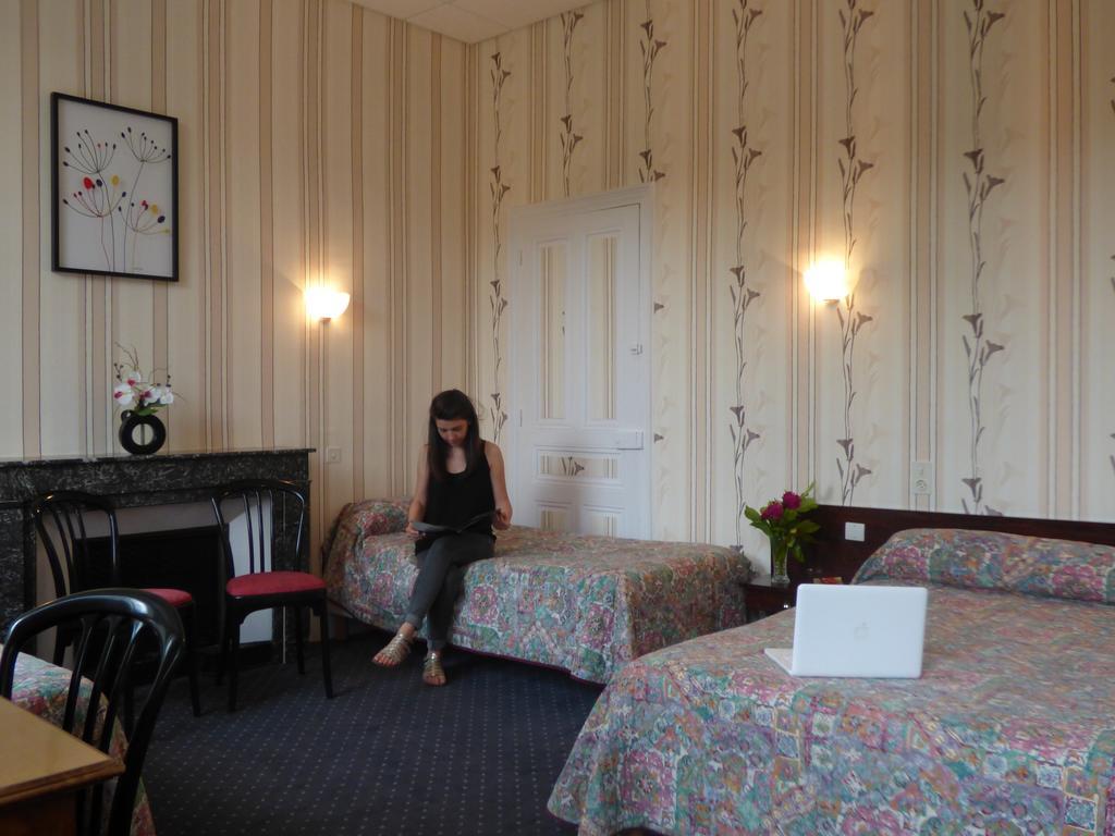 Hotel Saint Jean Vals-les-Bains Esterno foto