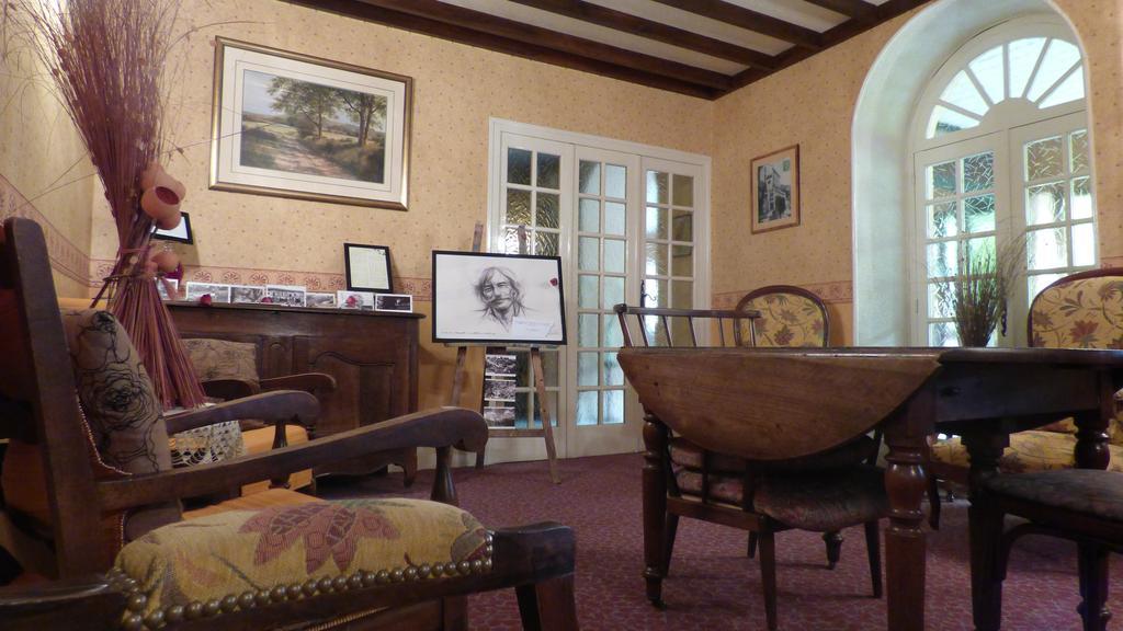 Hotel Saint Jean Vals-les-Bains Esterno foto